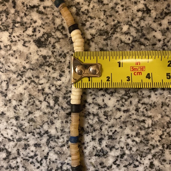 Vintage multicolored puka shell necklace - 18” - Picture 5 of 5